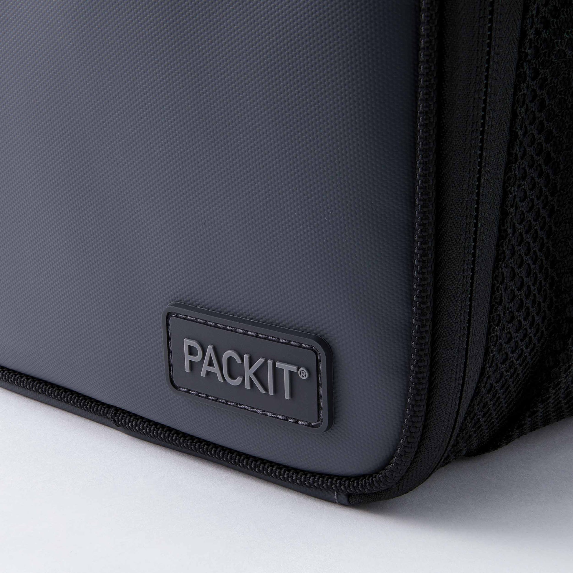freezable-upright-lunch-box-h0 freezable-upright-lunch-box-black-gray-zoom-logo.jpg