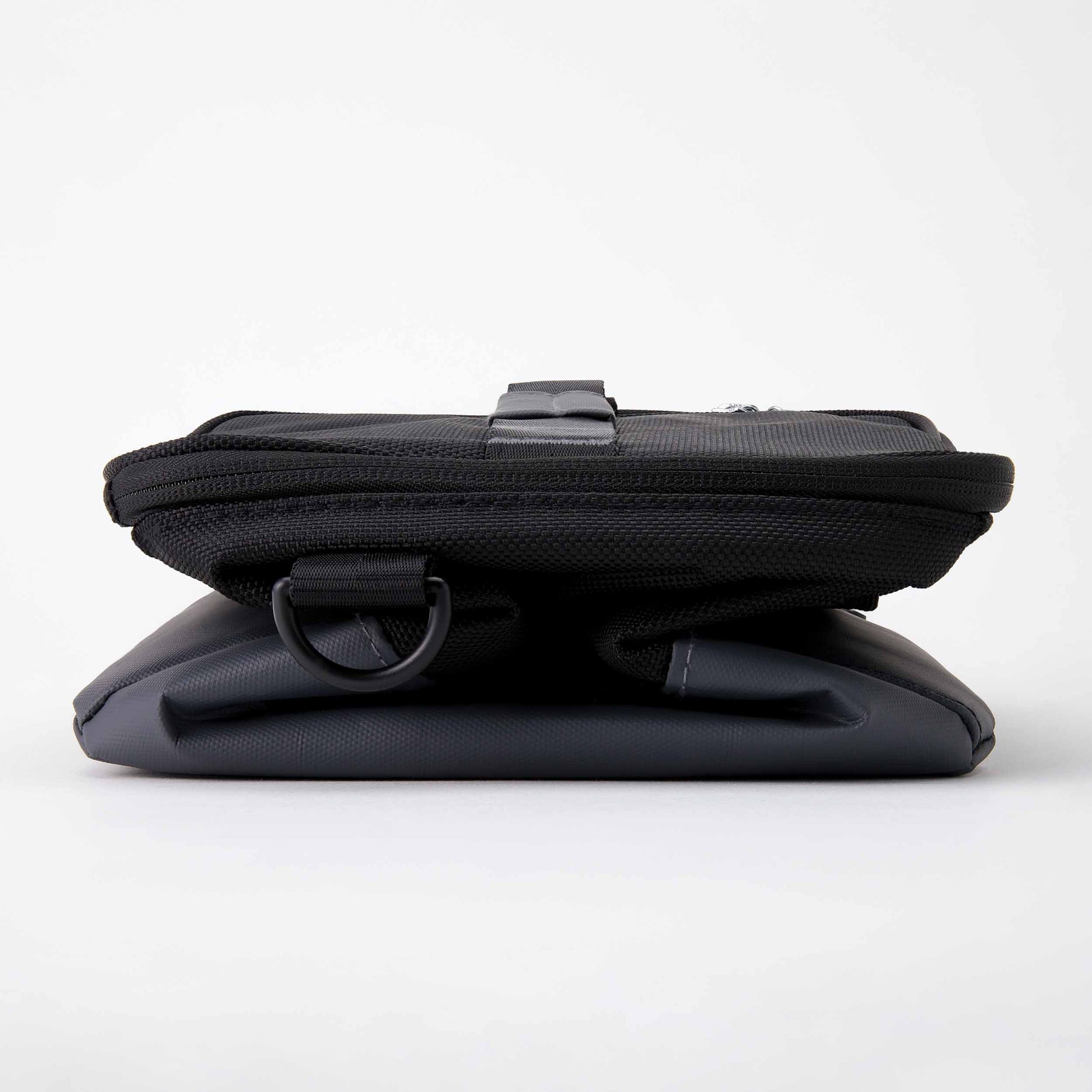 freezable-lunch-pail-q1 freezable-upright-lunch-pail-black-gray-flat.jpg