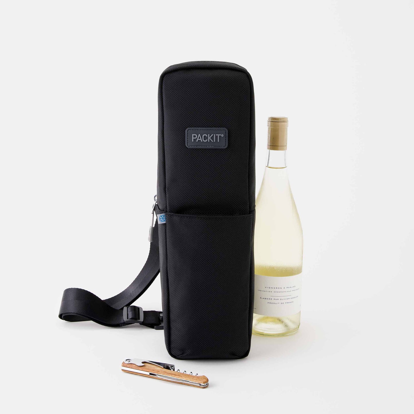 freezable-wine-carrier-q7 freezable-wine-carrier-black-ecofreeze-plus-front-with-wine.jpg